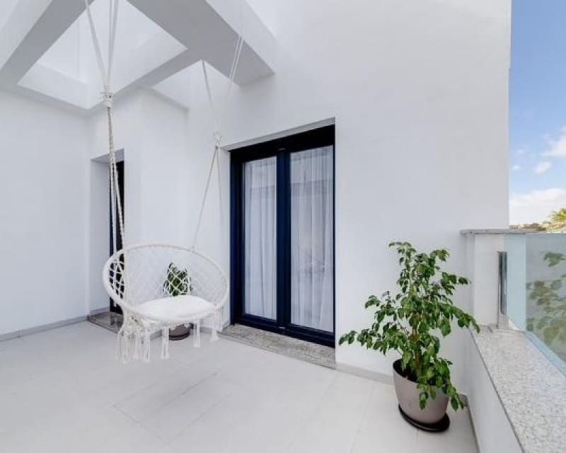 3 soverom Hus til salgs i Villamartin med svømmebasseng - € 325 000 (Ref: 9895499)