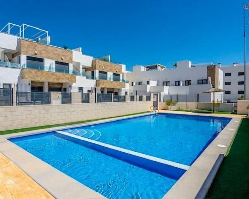 3 soverom Hus til salgs i Villamartin med svømmebasseng - € 325 000 (Ref: 9895499)