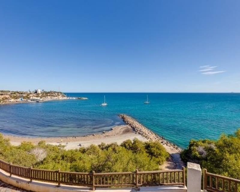 3 soverom Hus til salgs i Villamartin med svømmebasseng - € 325 000 (Ref: 9895499)
