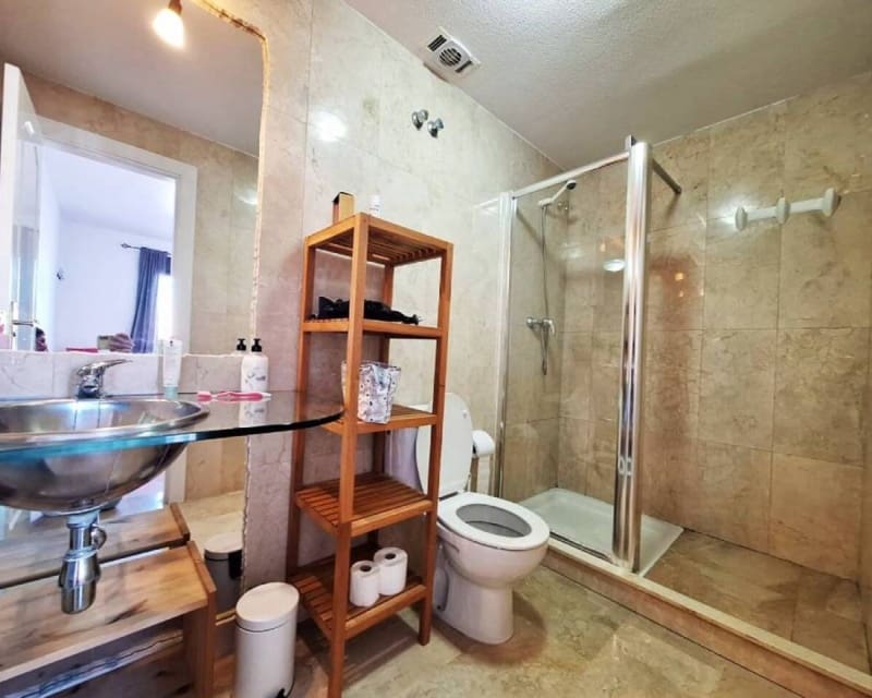 3 soveværelse Lejlighed til salg i Villamartin med swimmingpool - € 249.000 (Ref: 9895500)