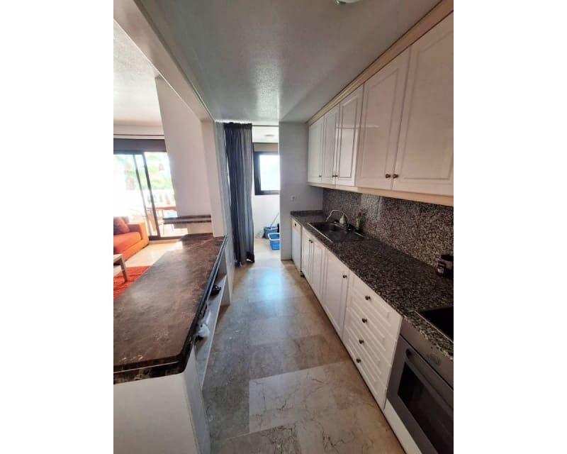3 soveværelse Lejlighed til salg i Villamartin med swimmingpool - € 249.000 (Ref: 9895500)