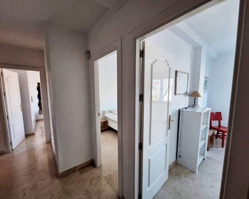 3 soveværelse Lejlighed til salg i Villamartin med swimmingpool - € 249.000 (Ref: 9895500)