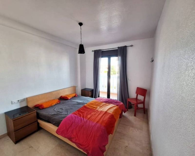 3 soveværelse Lejlighed til salg i Villamartin med swimmingpool - € 249.000 (Ref: 9895500)