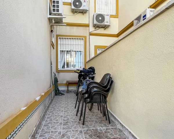 2 chambre Appartement à vendre à Playa Flamenca, Orihuela avec piscine - 176 900 € (Ref: 9895505)