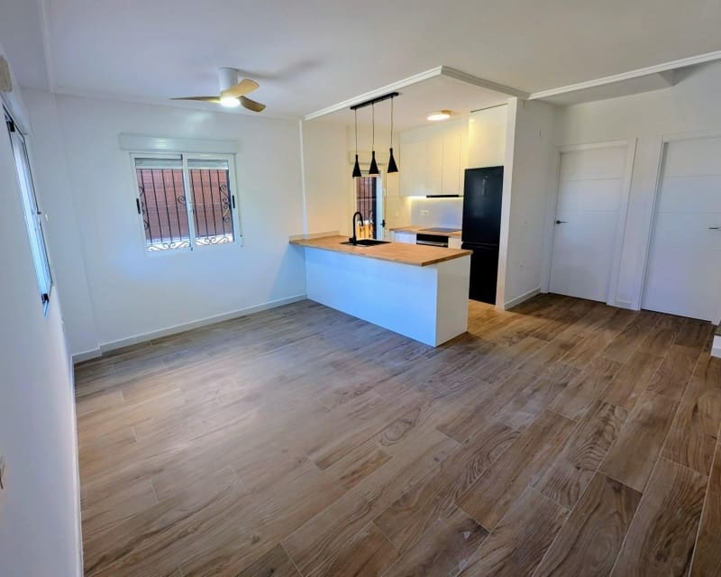 3 Zimmer Villa zu verkaufen in Los Altos mit Pool - 259.000 € (Ref: 9895507)