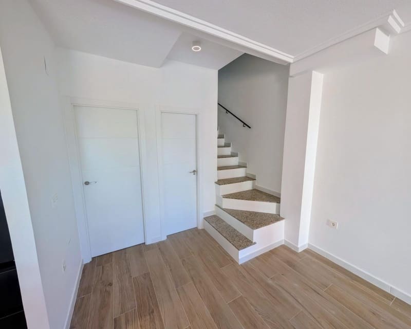 3 Zimmer Villa zu verkaufen in Los Altos mit Pool - 259.000 € (Ref: 9895507)