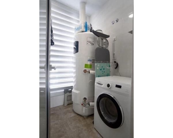 2 soveværelse Lejlighed til salg i Villamartin, Orihuela med swimmingpool - € 279.000 (Ref: 9895508)