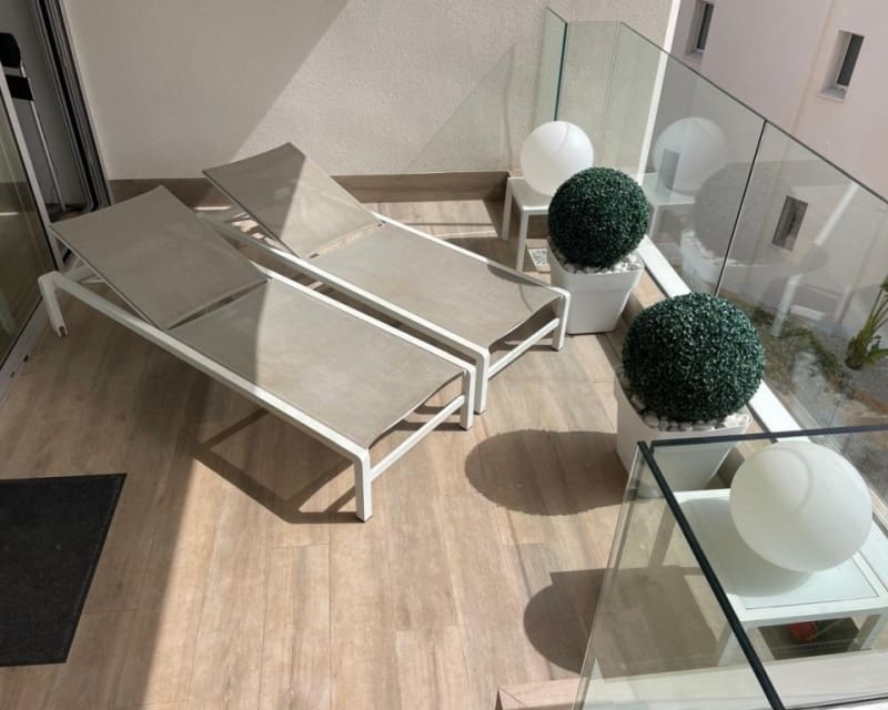 2 soveværelse Lejlighed til salg i Villamartin med swimmingpool - € 279.000 (Ref: 9895508)