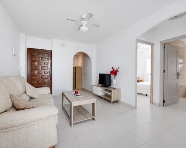 Apartamento de 2 habitaciones en Playa de los Náufragos, Torrevieja en venta con piscina - 139.500 € (Ref: 9895511)
