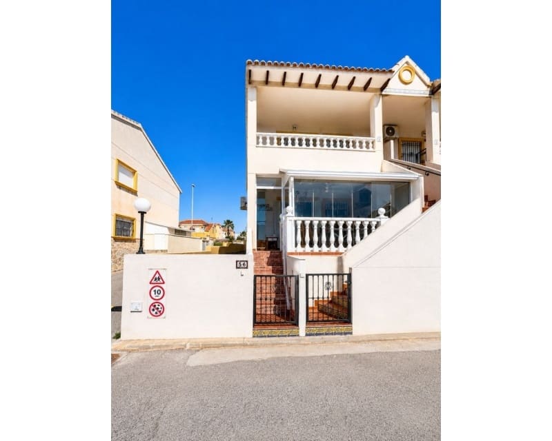 2 makuuhuone Huoneisto myytävänä paikassa Cabo Roig mukana uima-altaan - 164 995 € (Ref: 9895512)