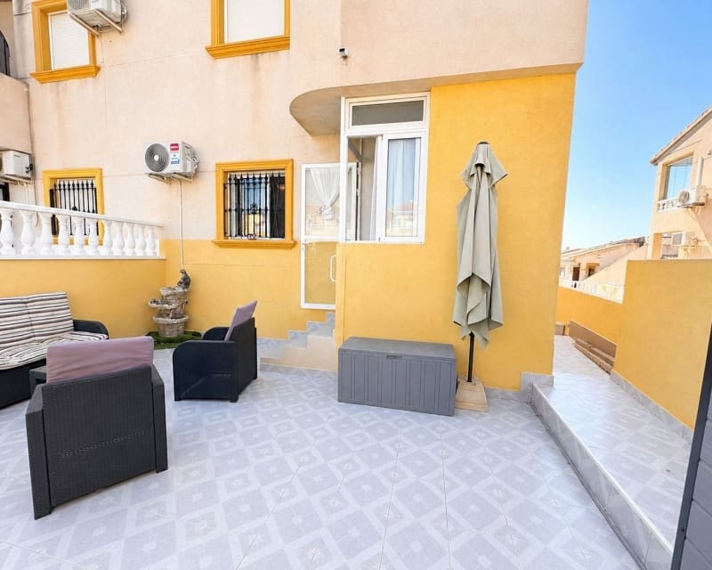 2 makuuhuone Huoneisto myytävänä paikassa Cabo Roig mukana uima-altaan - 164 995 € (Ref: 9895512)