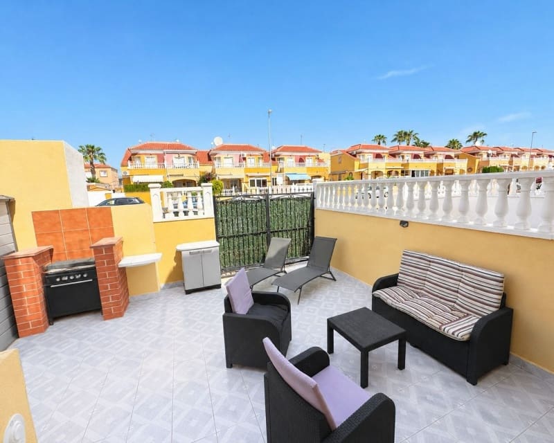 2 makuuhuone Huoneisto myytävänä paikassa Cabo Roig mukana uima-altaan - 164 995 € (Ref: 9895512)