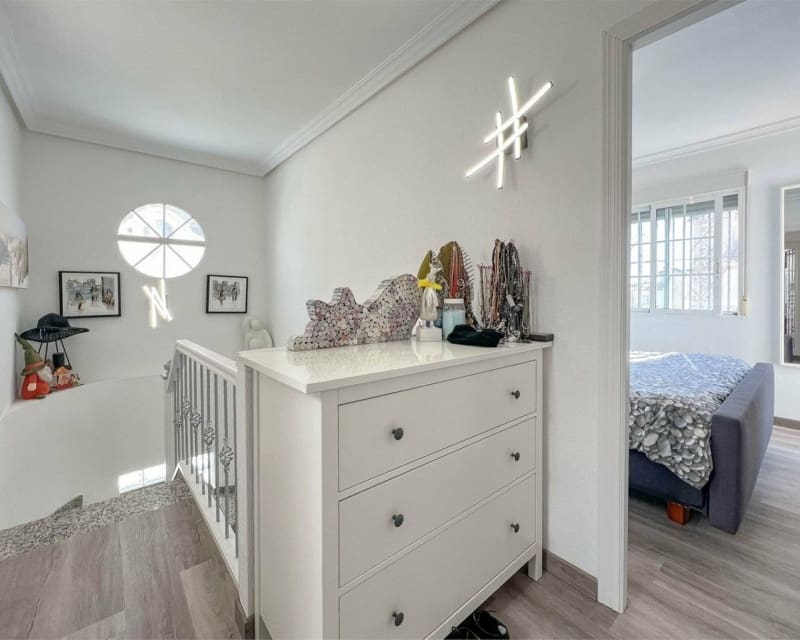 2 slaapkamer Huis te koop in Villamartin met zwembad - € 279.900 (Ref: 9895513)