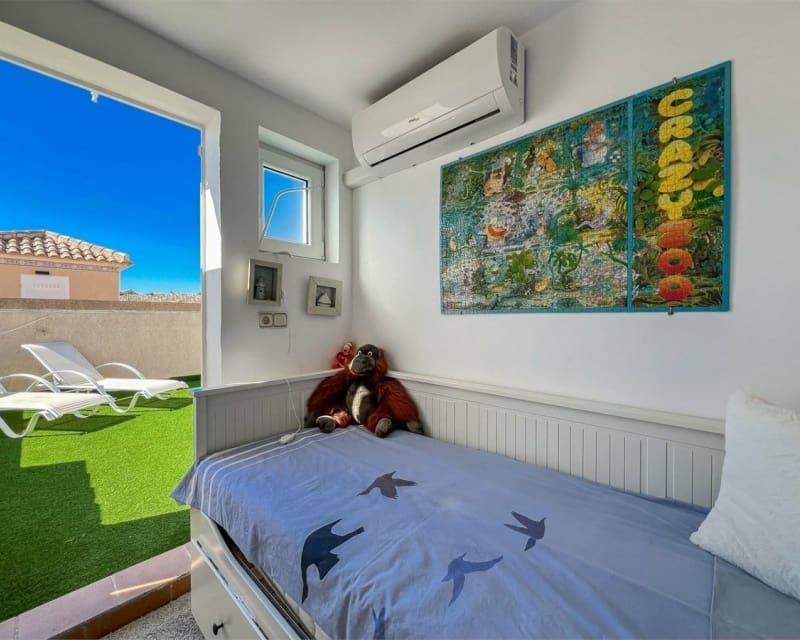 2 slaapkamer Huis te koop in Villamartin met zwembad - € 279.900 (Ref: 9895513)