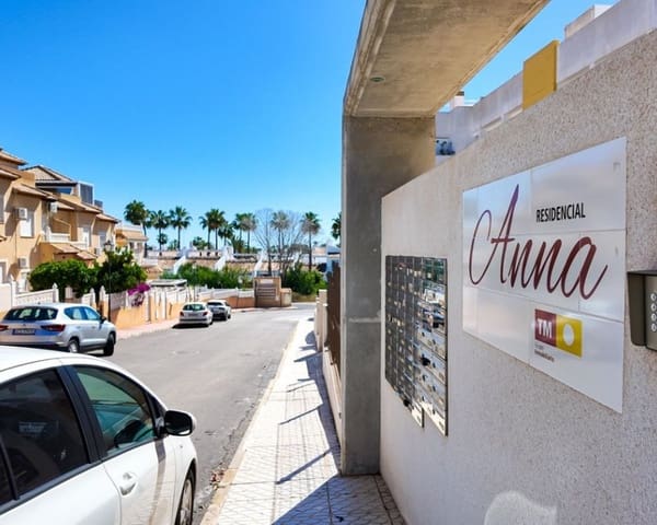 2 soverom Leilighet til salgs i Villamartin, Orihuela med svømmebasseng - € 269 000 (Ref: 9895519)