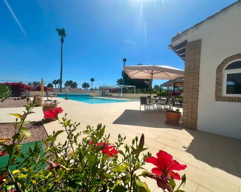 3 chambre Villa/Maison à vendre à Catral avec piscine - 435 000 € (Ref: 9895520)