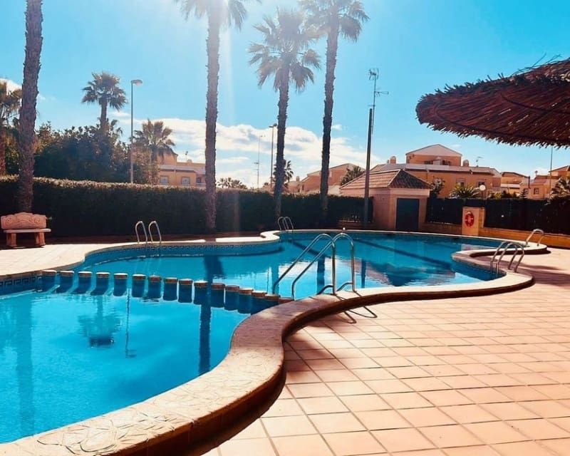 3 sovrum Villa till salu i Ciudad Quesada med pool - 289 000 € (Ref: 9895522)