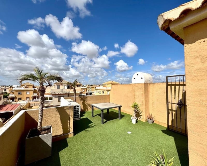 3 sovrum Villa till salu i Ciudad Quesada med pool - 289 000 € (Ref: 9895522)