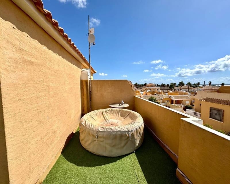 3 sovrum Villa till salu i Ciudad Quesada med pool - 289 000 € (Ref: 9895522)