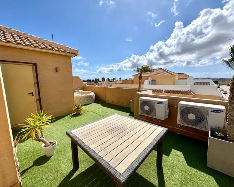 3 sovrum Villa till salu i Ciudad Quesada med pool - 289 000 € (Ref: 9895522)
