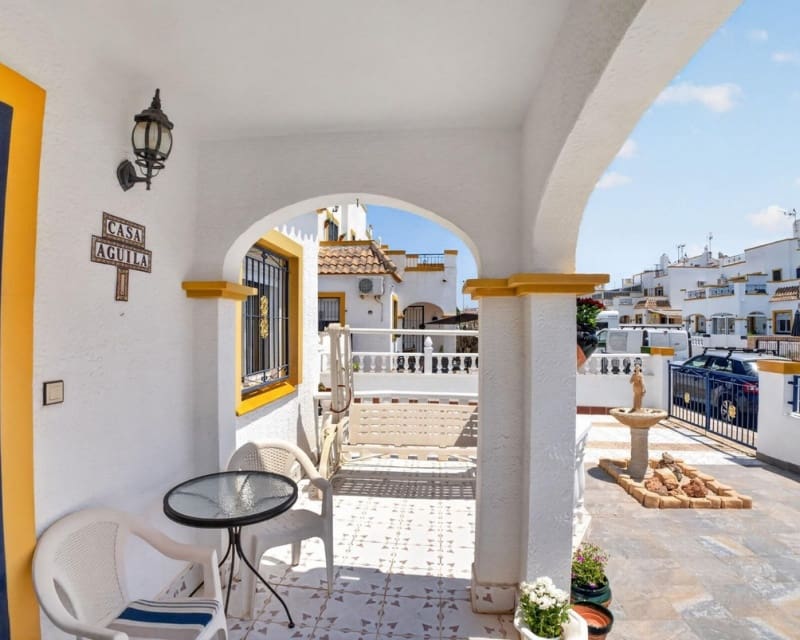 3 quarto Apartamento para venda em La Siesta com piscina - 195 000 € (Ref: 9895523)