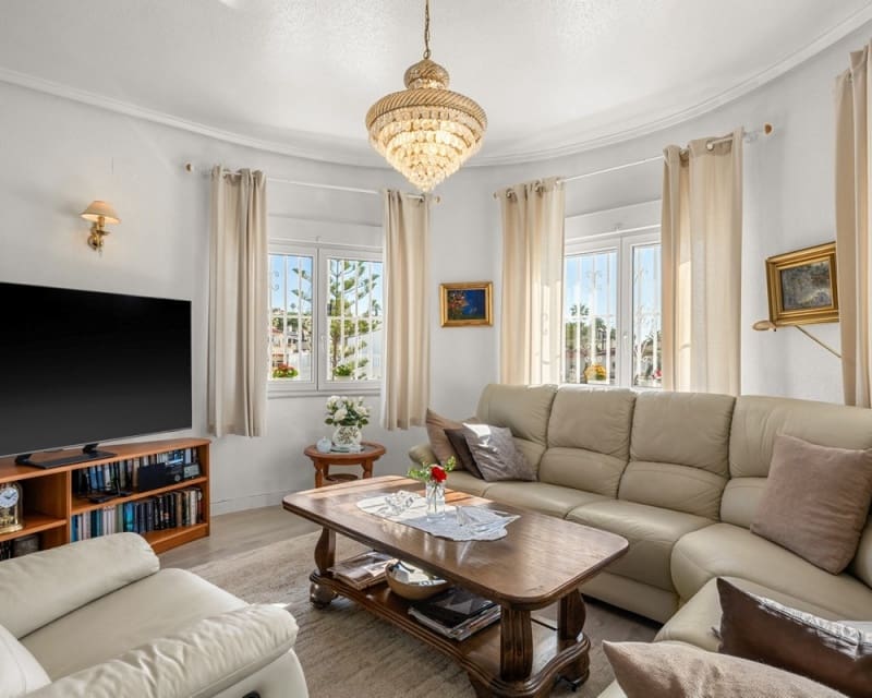 3 slaapkamer Villa te koop in Ciudad Quesada - € 495.000 (Ref: 9895524)