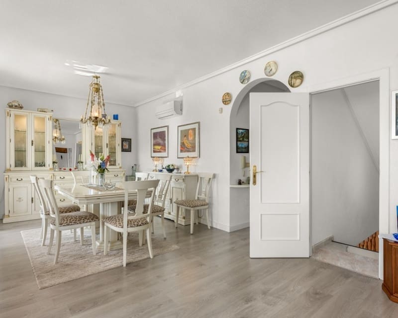 3 slaapkamer Villa te koop in Ciudad Quesada - € 495.000 (Ref: 9895524)