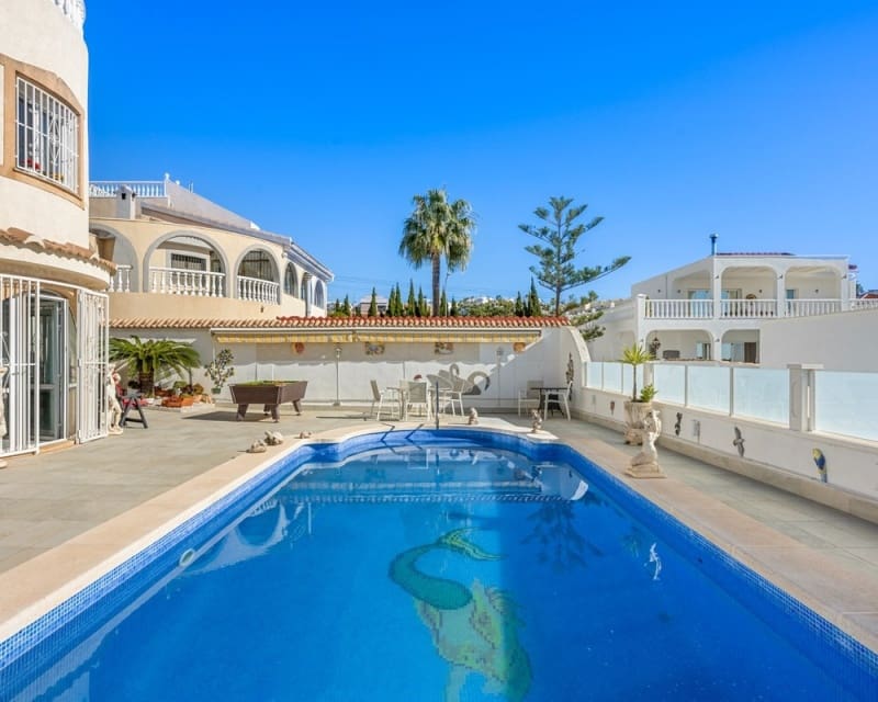 3 slaapkamer Villa te koop in Ciudad Quesada - € 495.000 (Ref: 9895524)