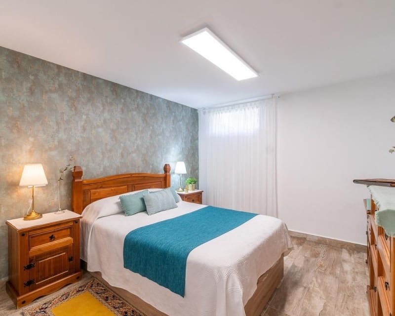 4 soveværelse Villa til salg i Villamartin med swimmingpool - € 399.000 (Ref: 9895526)