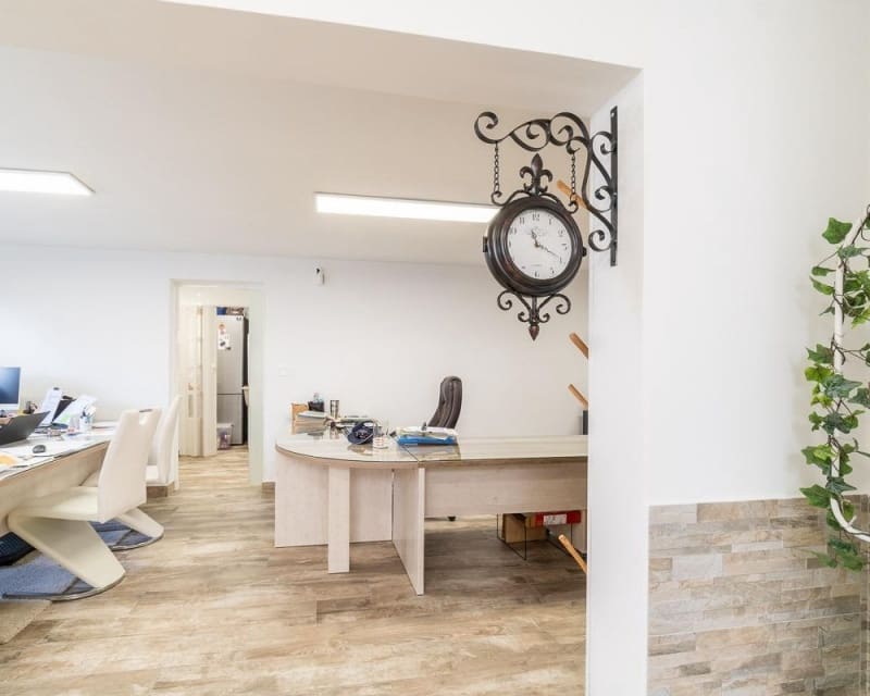 4 soveværelse Villa til salg i Villamartin med swimmingpool - € 399.000 (Ref: 9895526)