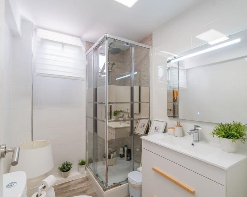 4 soveværelse Villa til salg i Villamartin med swimmingpool - € 399.000 (Ref: 9895526)
