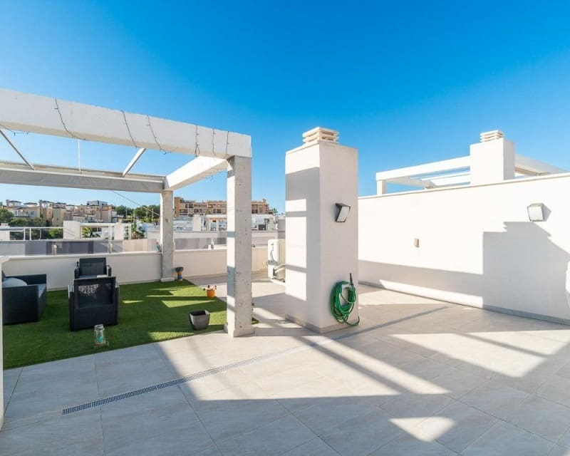 2 bedroom Apartment for sale in Villamartin with pool - € 255,000 (Ref: 9895527)