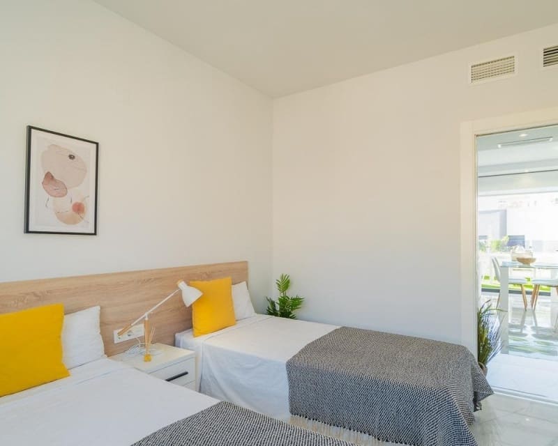 2 bedroom Apartment for sale in Villamartin with pool - € 255,000 (Ref: 9895527)