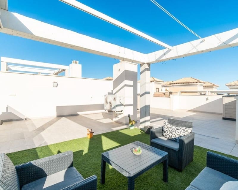 2 bedroom Apartment for sale in Villamartin with pool - € 255,000 (Ref: 9895527)
