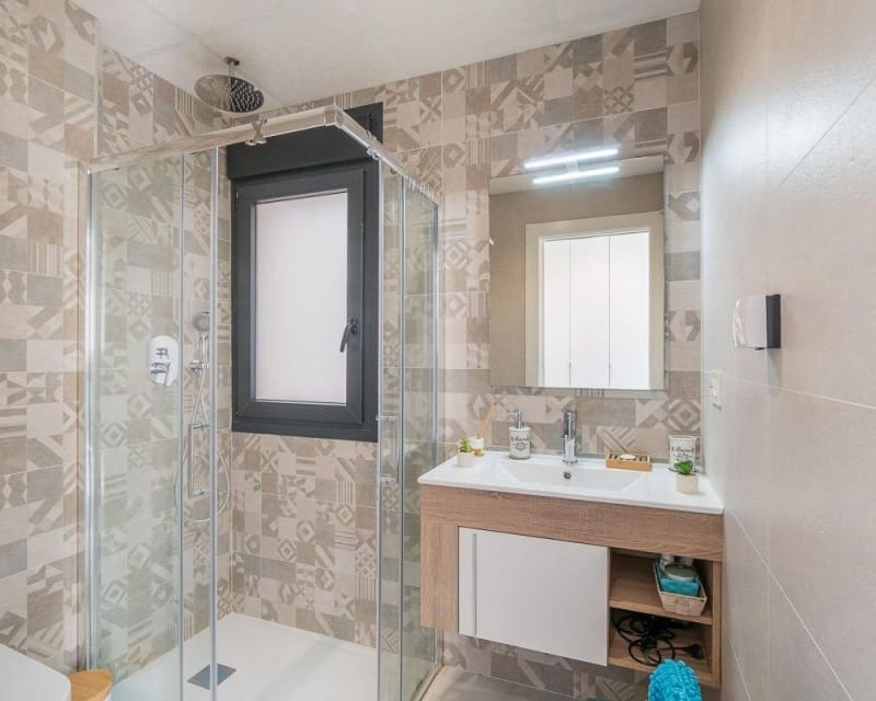 2 bedroom Apartment for sale in Villamartin with pool - € 255,000 (Ref: 9895527)