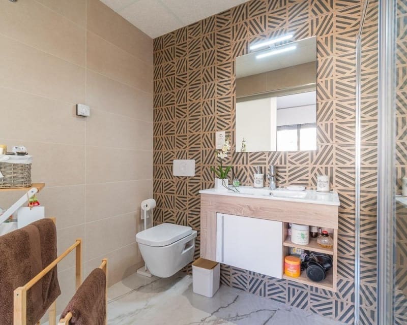2 bedroom Apartment for sale in Villamartin with pool - € 255,000 (Ref: 9895527)