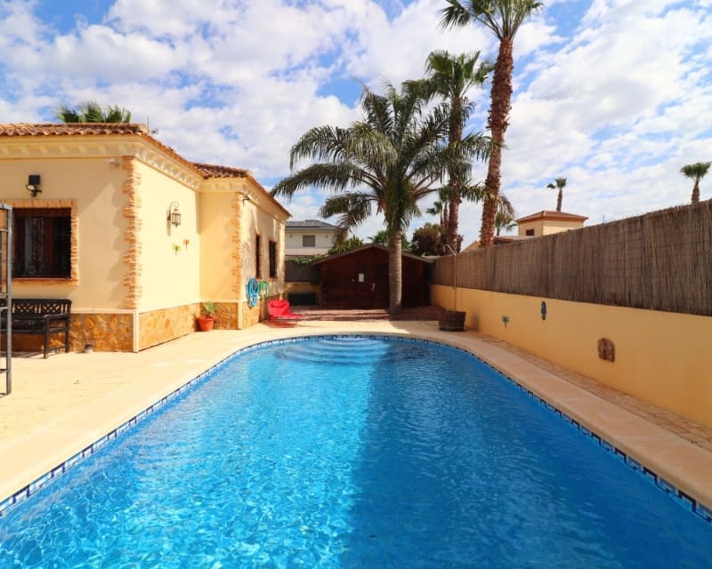 3 camera da letto Villa in vendita in Formentera del Segura con piscina - 365.000 € (Rif: 9895528)