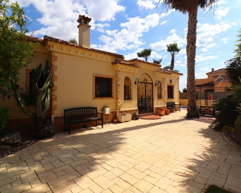 3 camera da letto Villa in vendita in Formentera del Segura con piscina - 365.000 € (Rif: 9895528)