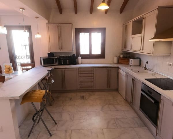 Chalet de 3 habitaciones en Algorfa en venta con piscina - 449.995 € (Ref: 9895531)