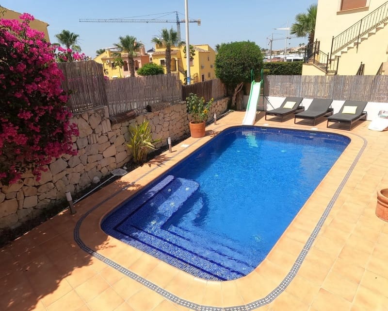 Chalet de 3 habitaciones en Algorfa en venta con piscina - 449.995 € (Ref: 9895531)