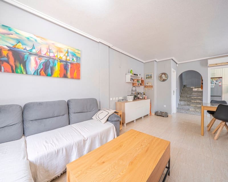 3 soverom Villa til salgs i Ciudad Quesada med svømmebasseng - € 289 000 (Ref: 9912219)