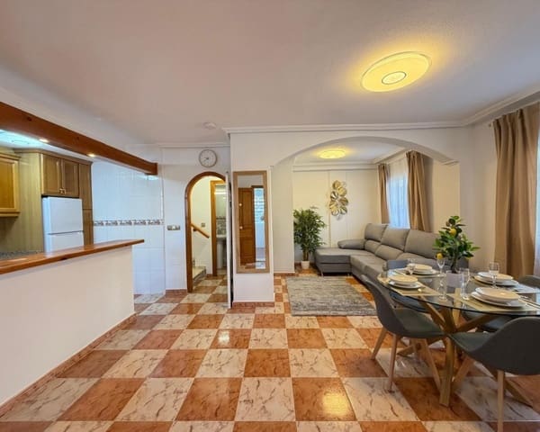 2 soveværelse Villa til salg i Villamartin, Orihuela med swimmingpool garage - € 179.995 (Ref: 9926373)