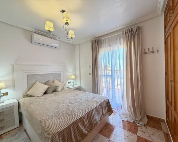 2 soveværelse Villa til salg i Villamartin, Orihuela med swimmingpool garage - € 179.995 (Ref: 9926373)