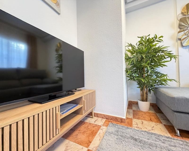 2 soveværelse Villa til salg i Villamartin med swimmingpool garage - € 179.995 (Ref: 9926373)