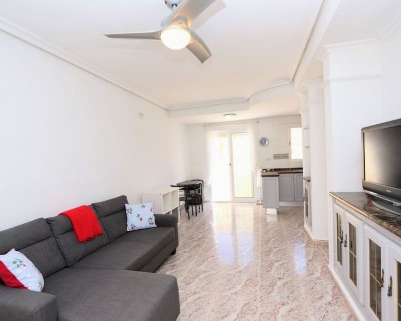 2 soveværelse Byhus til salg i Villamartin med swimmingpool - € 179.900 (Ref: 9926377)