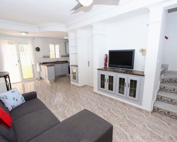 2 soveværelse Byhus til salg i Villamartin, Orihuela med swimmingpool - € 179.900 (Ref: 9926377)