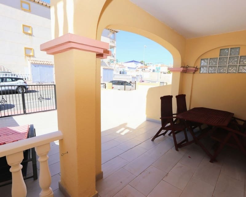 2 soveværelse Byhus til salg i Villamartin med swimmingpool - € 179.900 (Ref: 9926377)