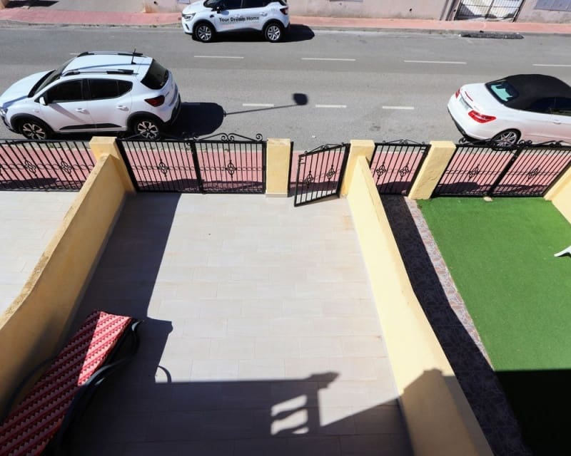 2 soveværelse Byhus til salg i Villamartin med swimmingpool - € 179.900 (Ref: 9926377)