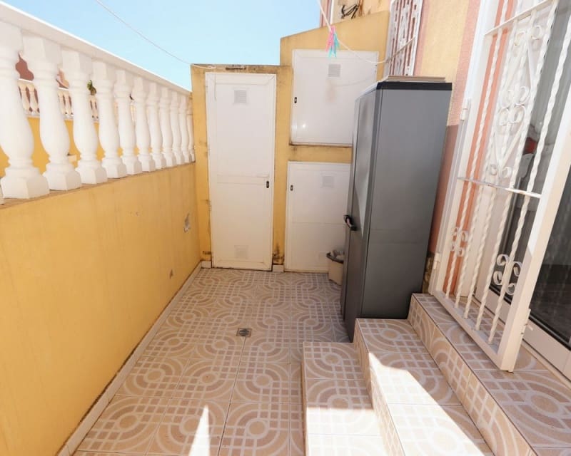 2 soveværelse Byhus til salg i Villamartin med swimmingpool - € 179.900 (Ref: 9926377)