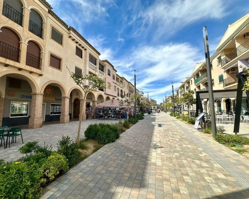Apartamento de 2 habitaciones en Los Alcázares en venta con garaje - 155.000 € (Ref: 9926379)